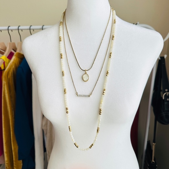 Lucky Brand cream & gold three strand necklace - Picture 1 of 5